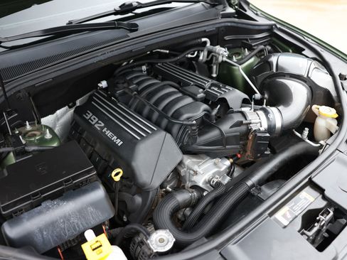 Used 2022 Dodge Durango SRT w/ Technology Group AWD/4WD image 62