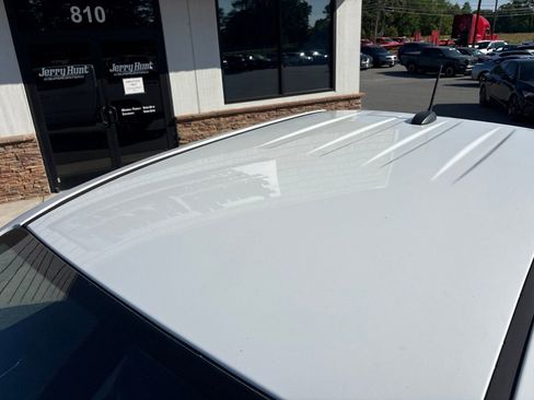 Used 2016 Chevrolet Colorado Z71 RWD image 12