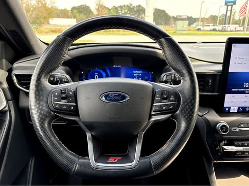 Used 2020 Ford Explorer ST w/ ST Street Pack image 14