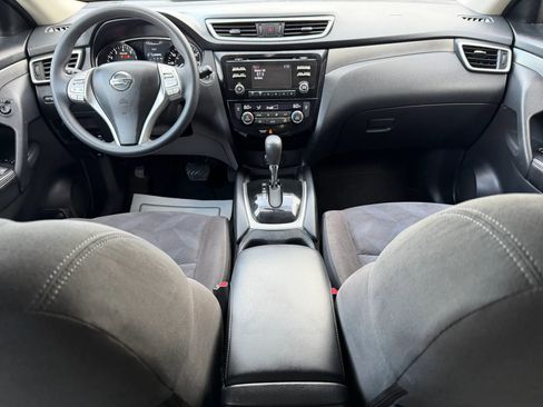 Used 2015 Nissan Rogue SV AWD/4WD image 14