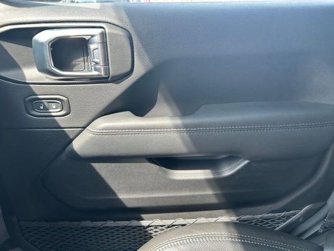 Certified 2023 Jeep Wrangler Sahara AWD/4WD image 13