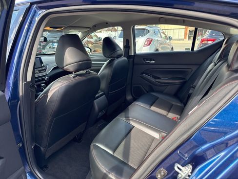 Used 2023 Nissan Altima 2.5 SR image 16