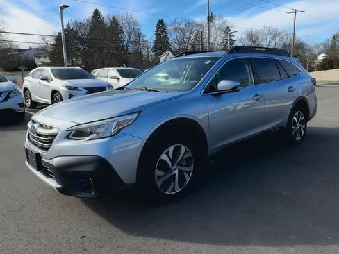Certified 2021 Subaru Outback Limited image 4