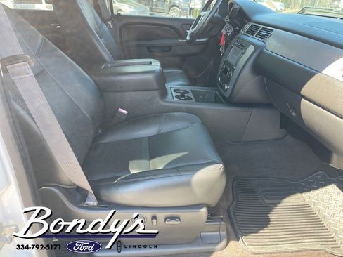 Used 2014 Chevrolet Silverado 3500 LTZ w/ LTZ Plus Package image 19