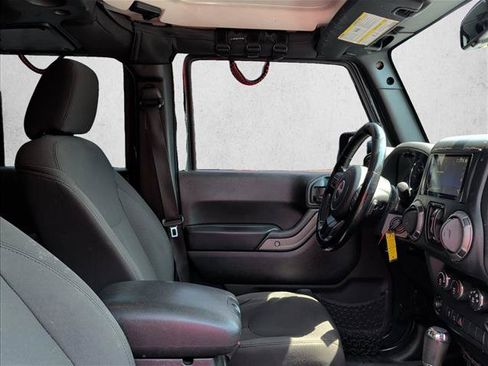 Used 2018 Jeep Wrangler Unlimited Sport S AWD/4WD image 22