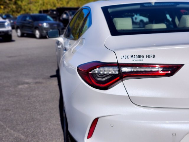 Used 2021 Acura TLX w/ Technology Package FWD image 9
