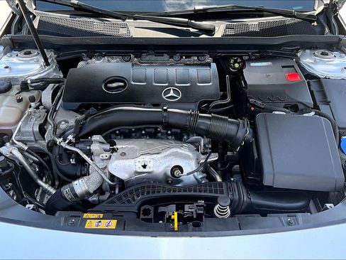 Used 2022 Mercedes-Benz CLA 250 image 27