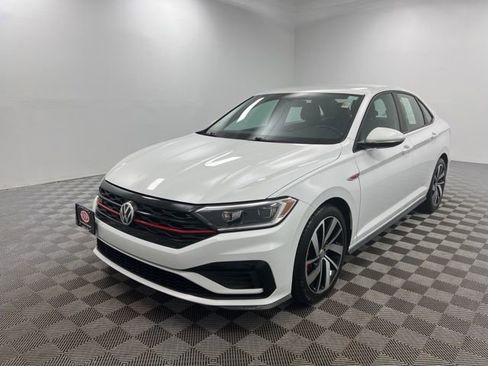 Used 2021 Volkswagen Jetta GLI image 4