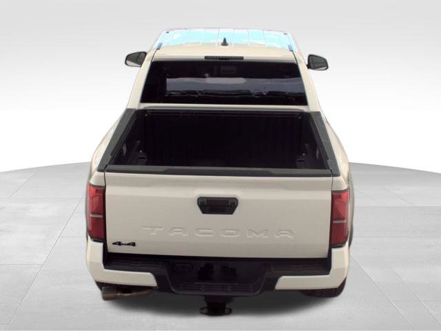Used 2025 Toyota Tacoma TRD Off-Road AWD/4WD image 6