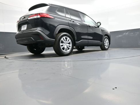 Certified 2025 Toyota Corolla Cross L image 29