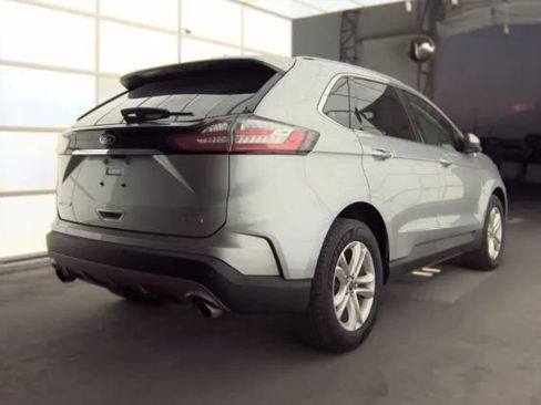 Used 2020 Ford Edge SEL FWD image 2