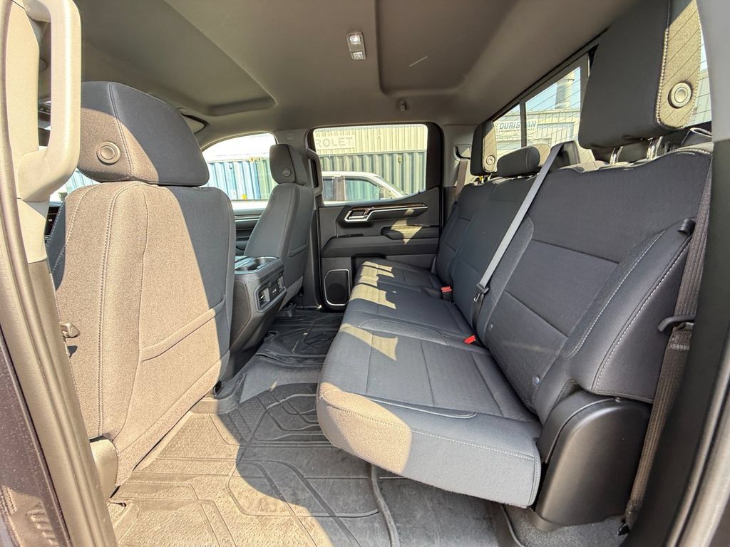 Used 2024 Chevrolet Silverado 1500 RST w/ Convenience Package II AWD/4WD image 27