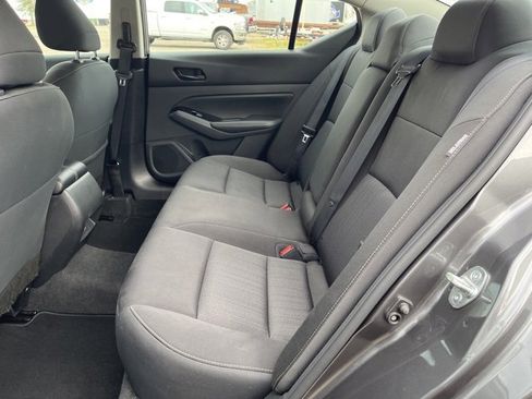 Used 2023 Nissan Altima 2.5 SV image 15