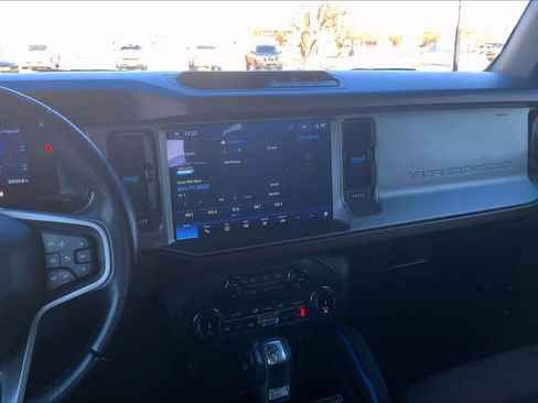 Used 2022 Ford Bronco Outer Banks image 7