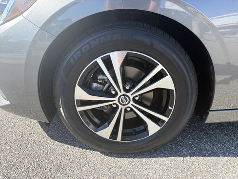 Used 2023 Nissan Sentra SV FWD image 20