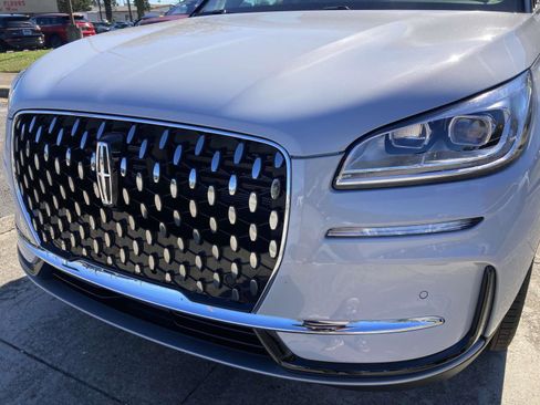 New 2025 Lincoln Corsair Reserve image 10