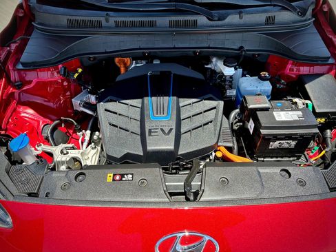 Used 2022 Hyundai Kona Limited FWD image 15