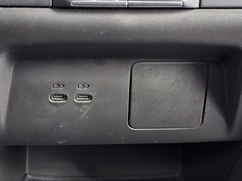 Used 2025 Buick Enclave Preferred FWD image 26