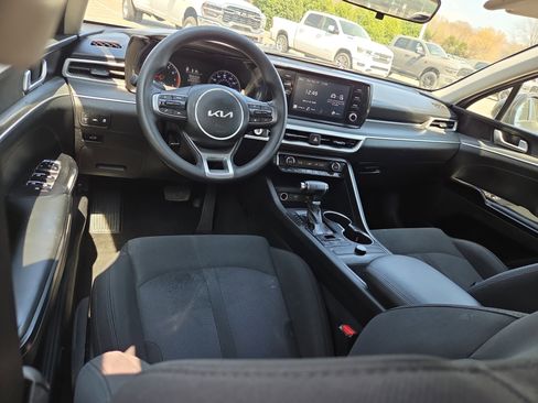 Used 2023 Kia K5 LXS image 13