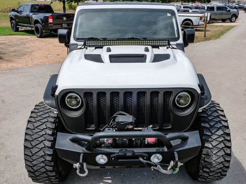 Used 2018 Jeep Wrangler Unlimited Sahara image 47