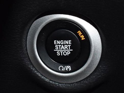 Used 2022 Chrysler Pacifica Pinnacle image 26