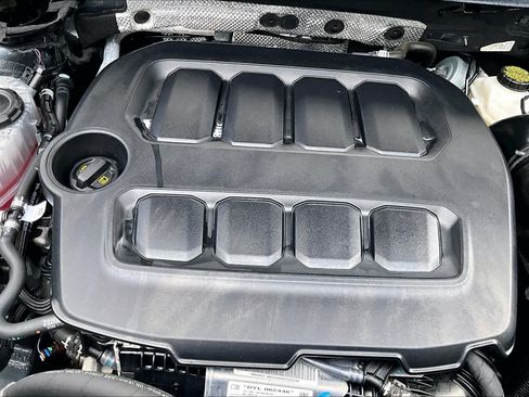 Used 2025 Volkswagen Tiguan S FWD image 30