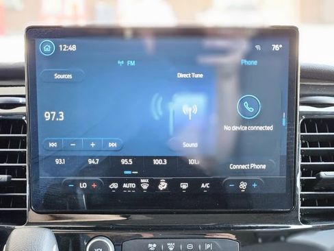 Used 2024 Ford Transit 350 XLT image 23