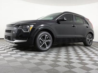 New 2025 Kia Niro SX