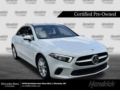 Used 2020 Mercedes-Benz A 220 image 1