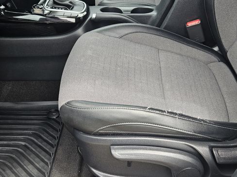 Used 2022 Kia Seltos S FWD image 30