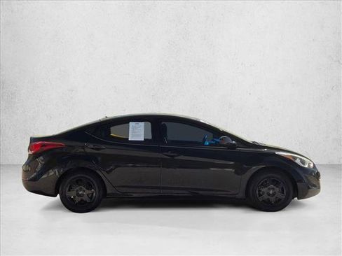 Used 2016 Hyundai Elantra SE image 4