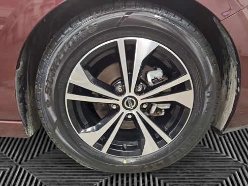 Used 2020 Nissan Sentra SV FWD image 14