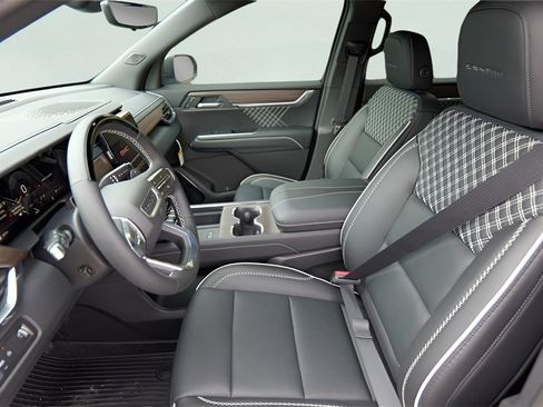 New 2026 GMC Acadia Denali w/ Super Cruise Package image 9