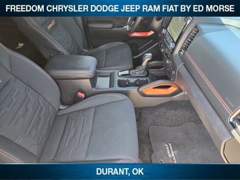 Used 2023 Nissan Frontier PRO-4X w/ Technology Package AWD/4WD image 9
