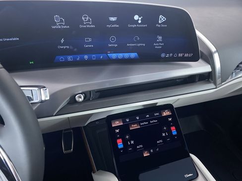 New 2026 Cadillac Vistiq Luxury w/ LPO, Floor Liner Package image 5