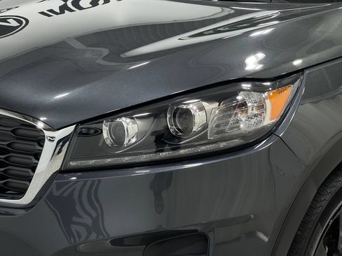 Used 2020 Kia Sorento S FWD image 33