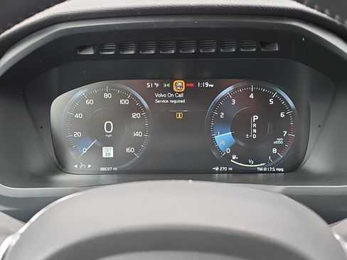 Used 2016 Volvo XC90 T6 Momentum w/ Protection Package Plus image 23