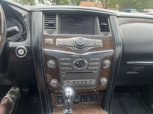 Used 2017 INFINITI QX80 4WD w/ Driver Assistance Package image 23