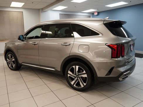 Used 2023 Kia Sorento EX image 7