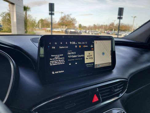 Used 2023 Hyundai Santa Fe SEL Premium image 21