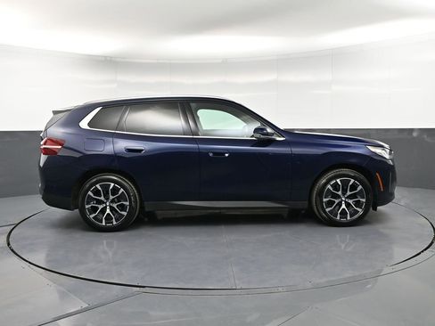 Used 2025 BMW X3 xDrive30i image 9