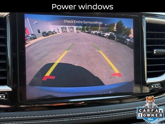 Used 2023 Chrysler Pacifica Touring-L AWD/4WD image 17