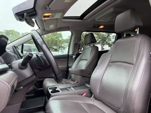 Used 2019 Honda Odyssey EX-L image 7