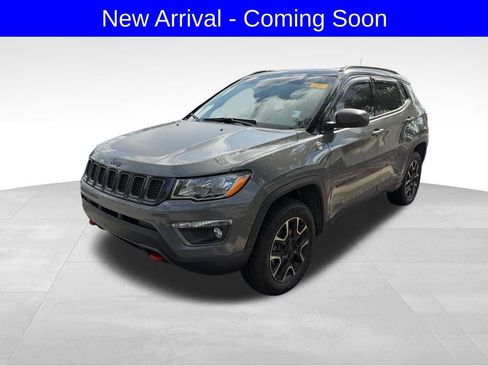 Used 2020 Jeep Compass Trailhawk w/ Leather Interior Group AWD/4WD image 2