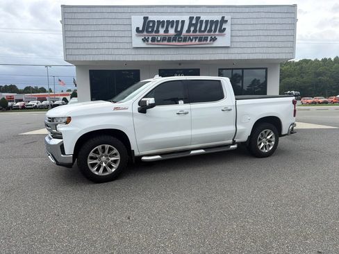 Used 2022 Chevrolet Silverado 1500 LTZ w/ Safety Package II AWD/4WD image 1