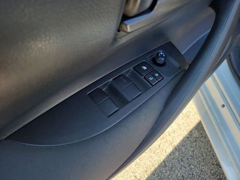 Used 2025 Toyota Corolla LE w/ LE Premium Package image 12