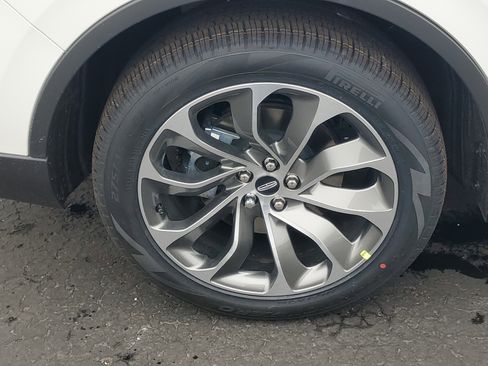 New 2026 Lincoln Aviator AWD image 5