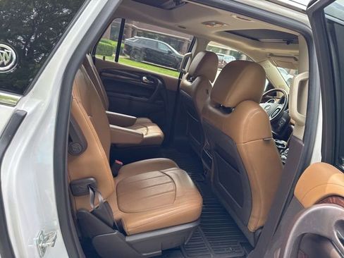 Used 2017 Buick Enclave Leather w/ Trailering Package FWD image 11