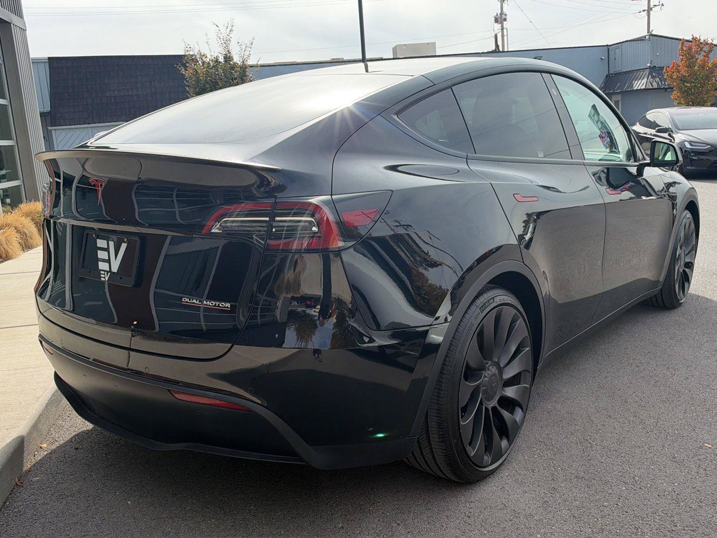Used 2022 Tesla Model Y Performance AWD/4WD image 8