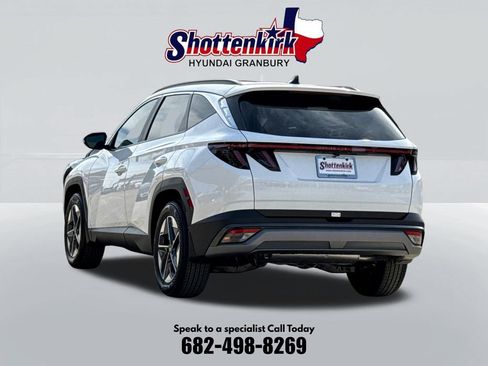 Used 2026 Hyundai Tucson SEL FWD image 8
